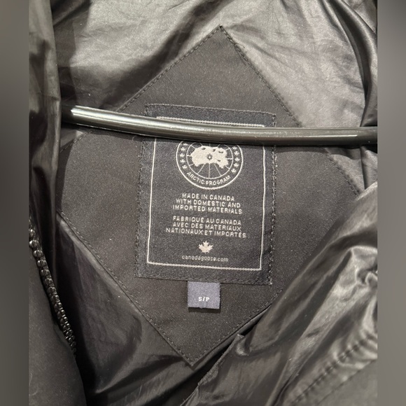 Canada goose women’s coat - Picture 3 of 8